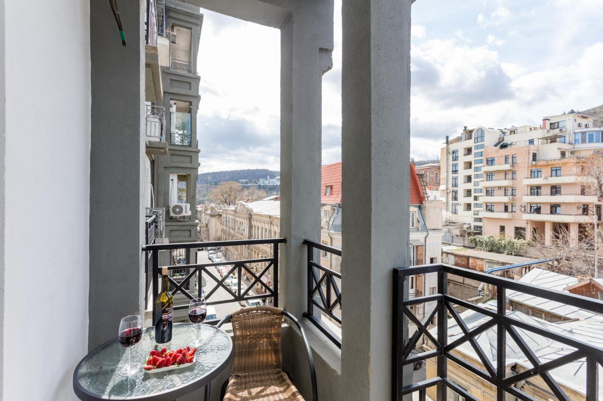 Tbilisi Apartment Ll מראה חיצוני תמונה